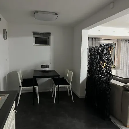 Ost Apartment *